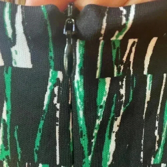 HUGO BOSS A Line Green/Black/White Dress - Picture 14 of 15